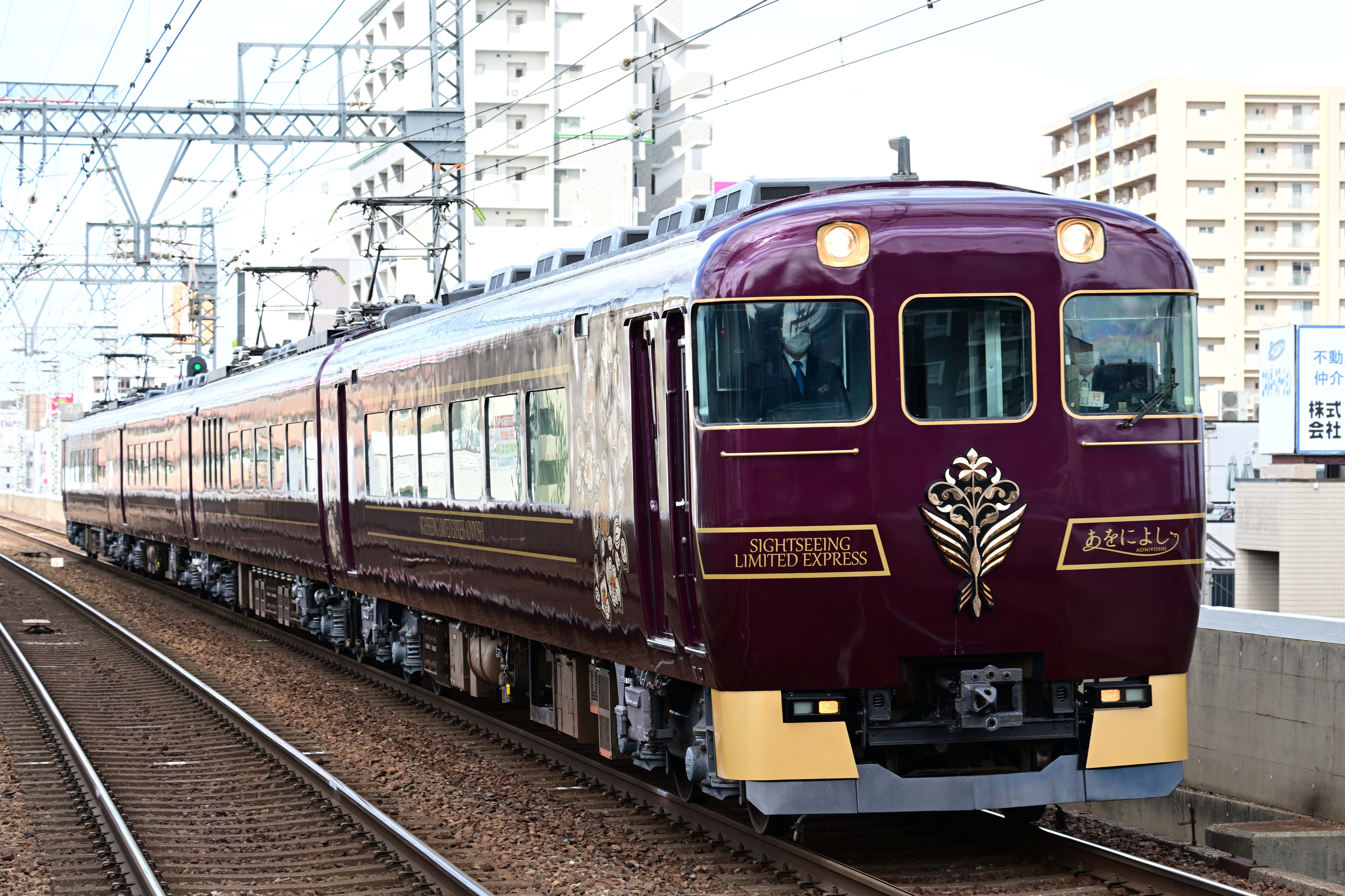 Kintetsu’s purple 19200 series AONIYOSHI sightseeing limited express running on the Nara line.
