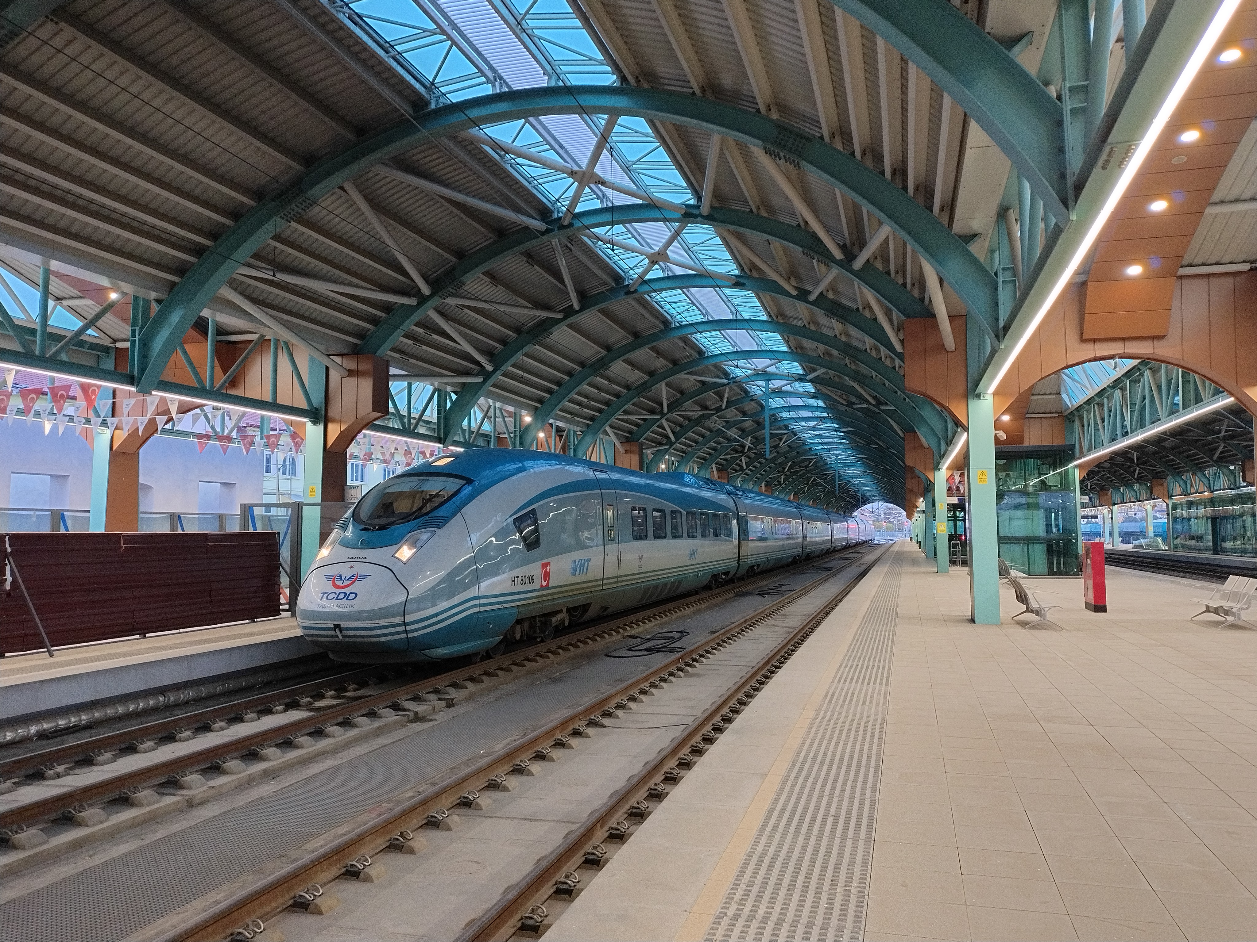 A TCDD high-speed train on the Ankara to Istanbul line.