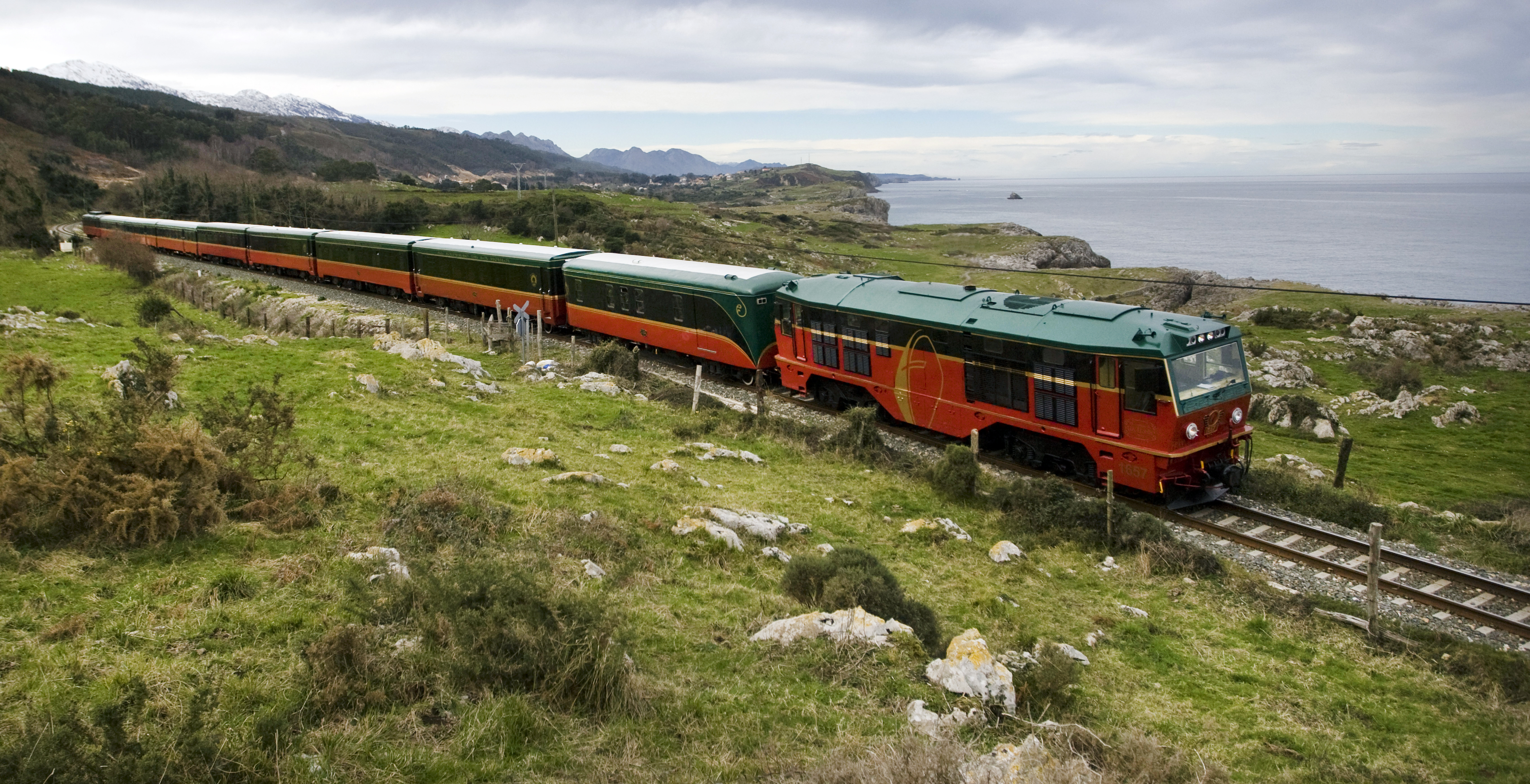 El Expreso de La Robla on a northern Spain luxury rail journey.