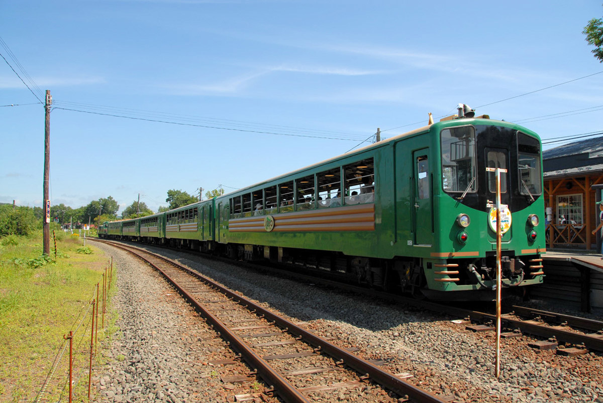 Kushiro Shitsugen Norokko sightseeing train at Toro Station in Hokkaido, Japan.