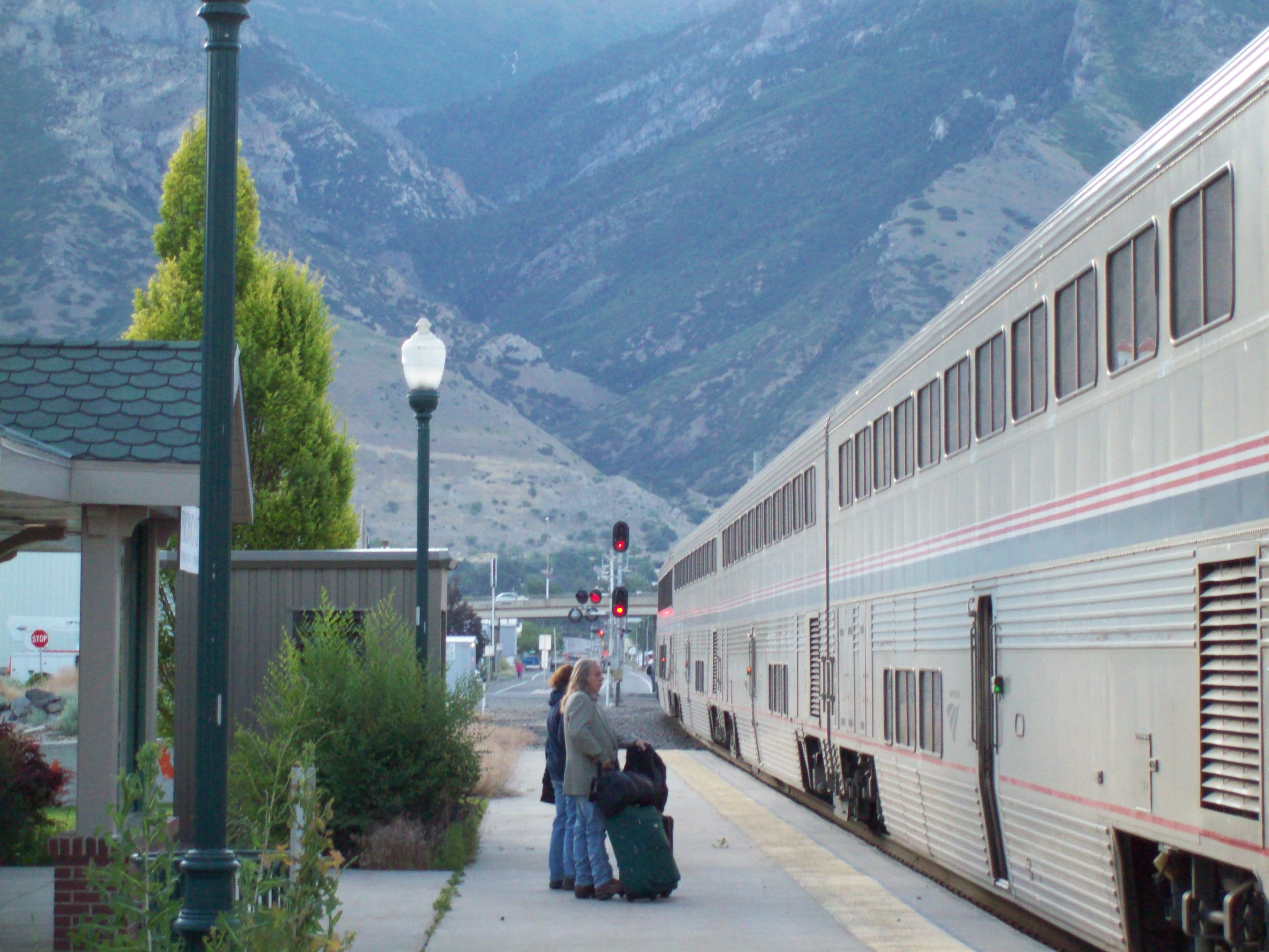 California Zephyr: California Zephyr at the Provo Amtrak Station