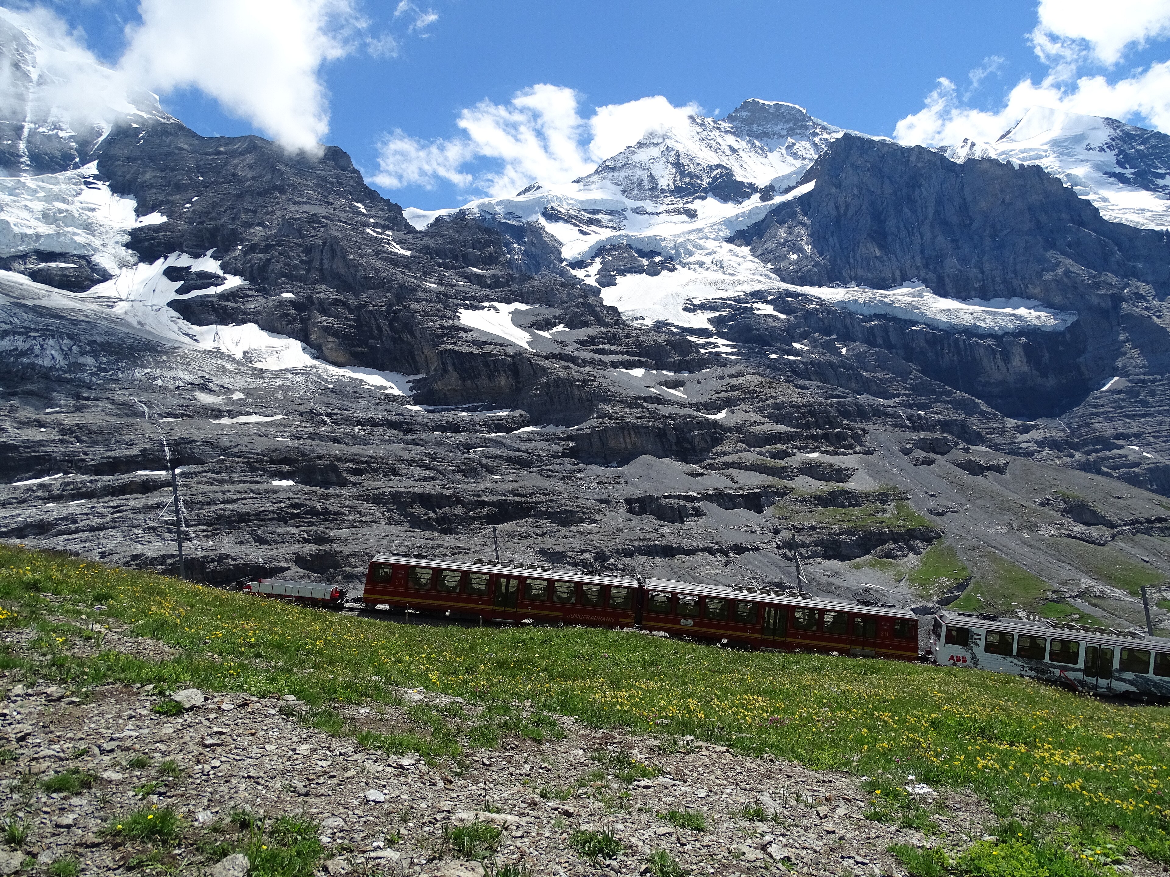 Jungfrau Railway to Jungfraujoch: Blick auf Eiger, Mönch, Jungfraujoch Bahnfahrt
