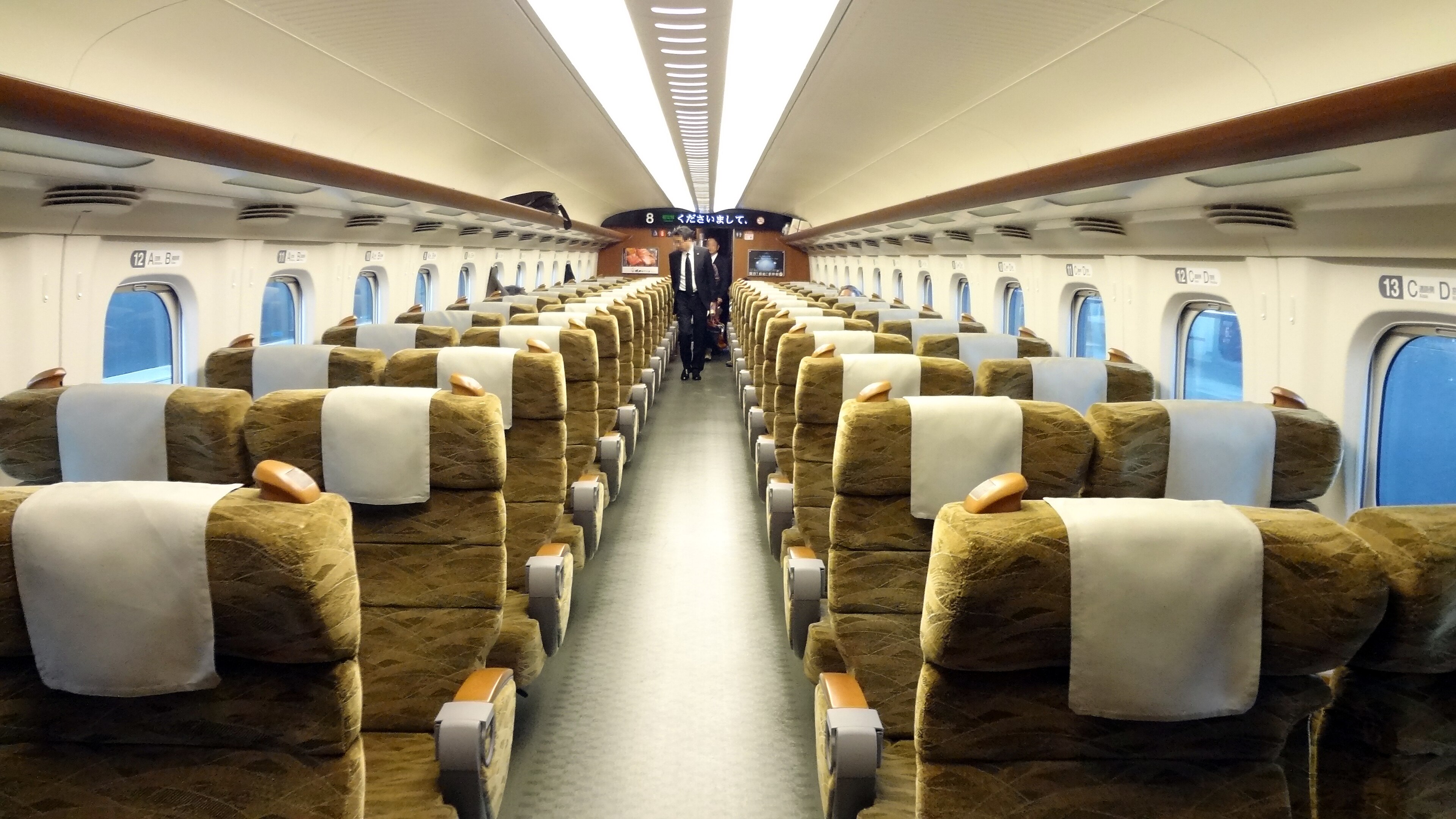 Kyushu Shinkansen: Hakata to Kagoshima-Chuo: Kyushu Shinkansen N700 8000 series interior 20110315