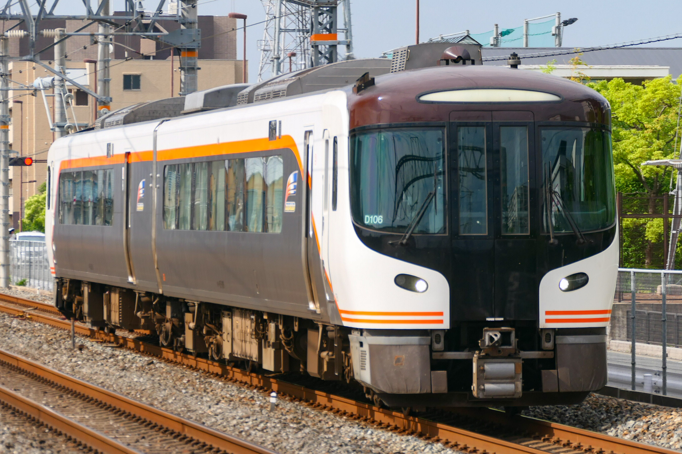 Limited Express Hida: Nagoya to Takayama: JRC HC85 D106 Hida 25