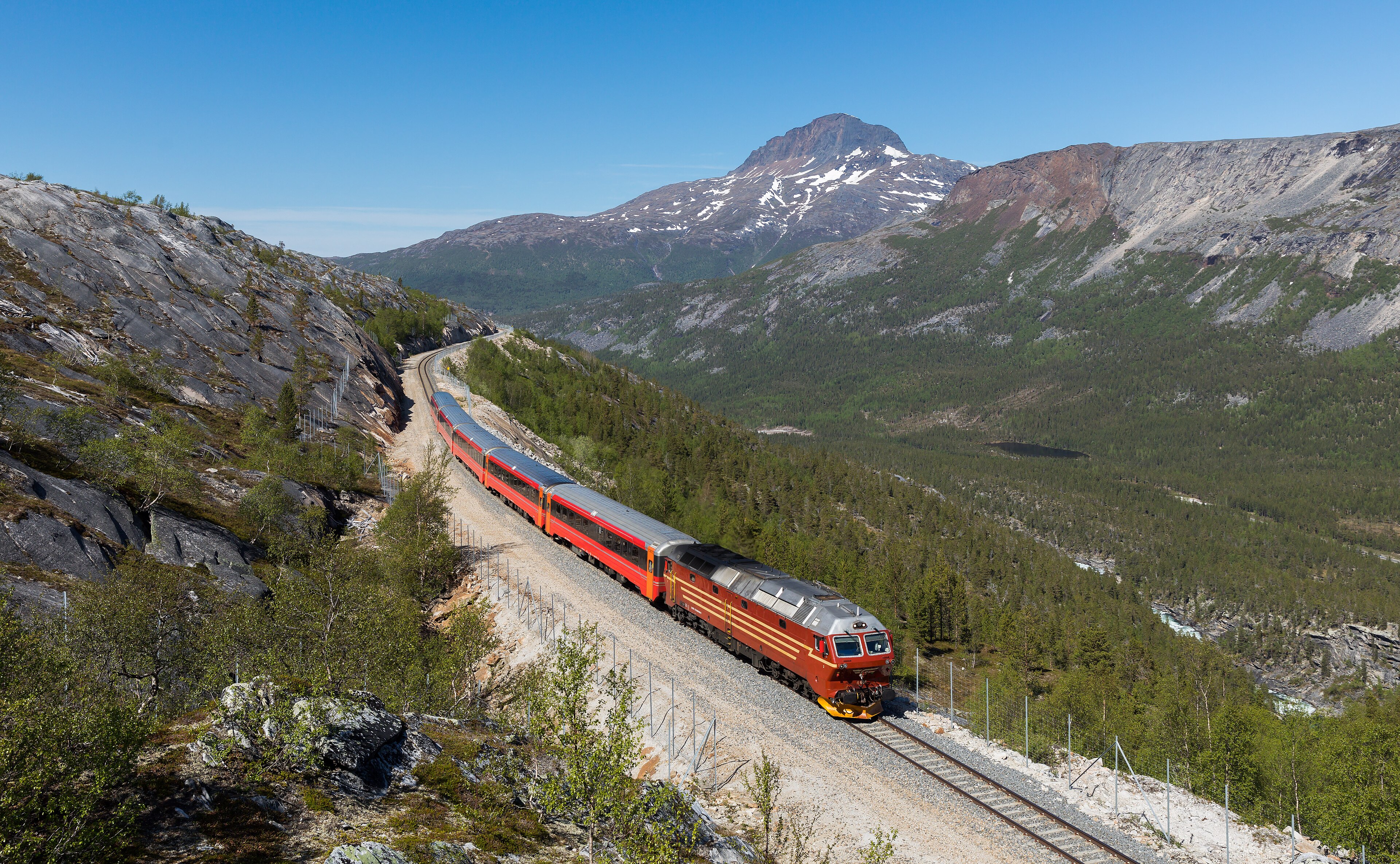 Nordland Line: NSB Di 4 654 Røkland   Lønsdal