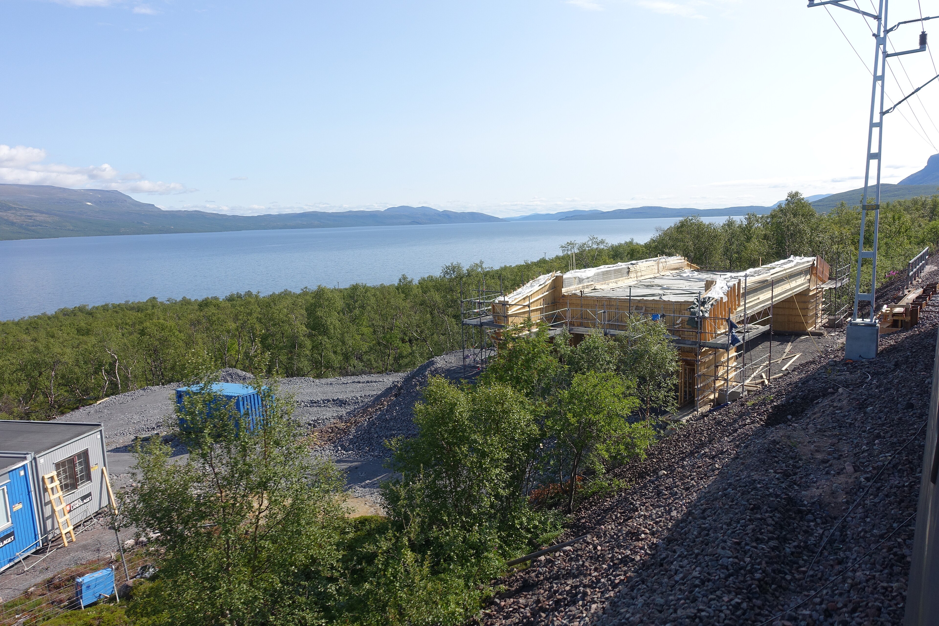 Ofoten Line: Narvik to Kiruna: 2019 08 03 5056 Brobygge längs Malmbanan