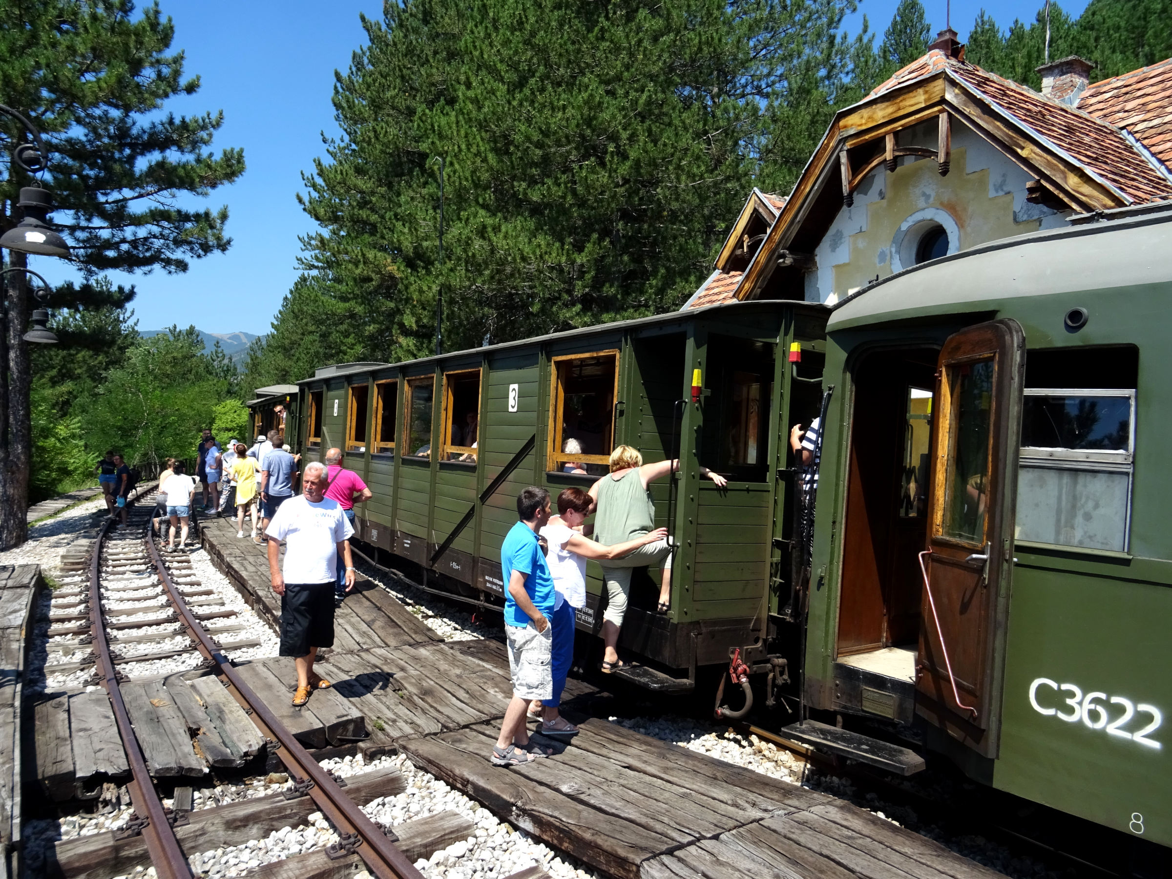 Šargan Eight: Sargan Eight Golubici station