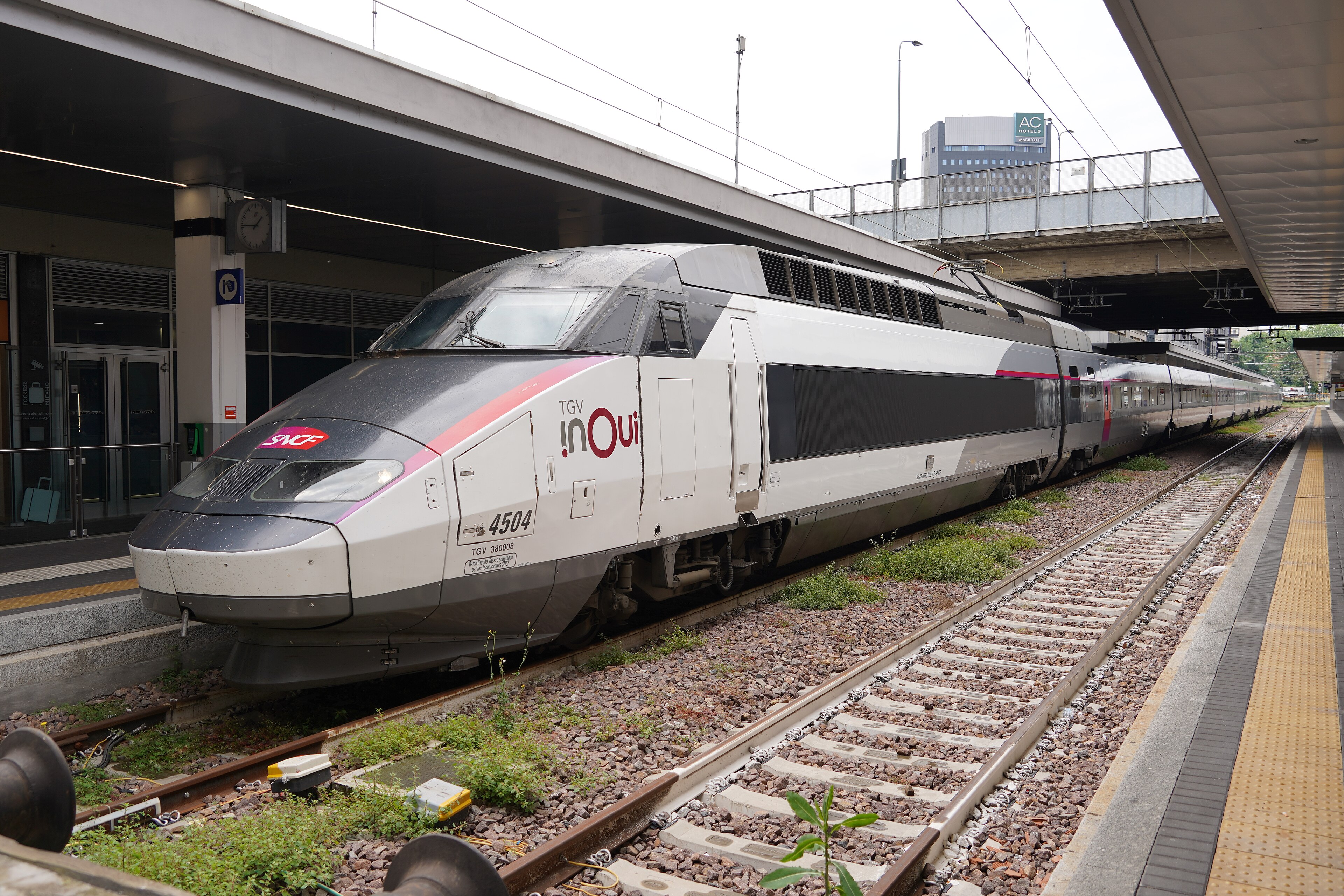 TGV INOUI: Paris to Lyon: TGV Réseau InOui 4504 à la voie 1 de la gare de Milano Porta Garibaldi (3)