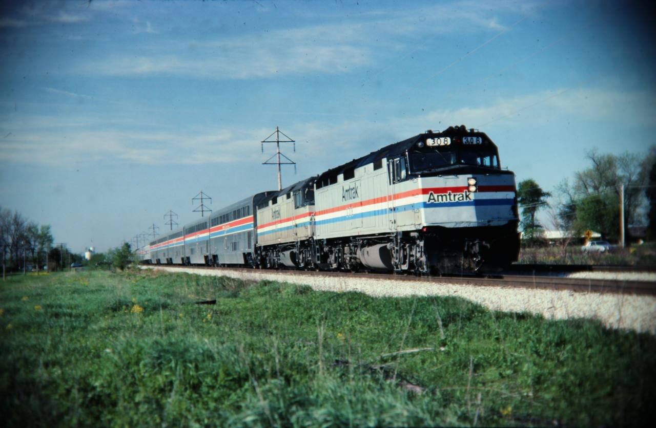 Amtrak's City of New Orleans crosses the Illinois landscape behind twin F40PH locomotives.