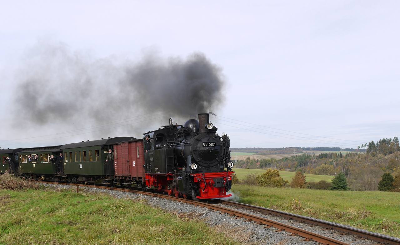 Narrow-gauge steam locomotive 99 6101 approaches Stiege on the Selke Valley line.