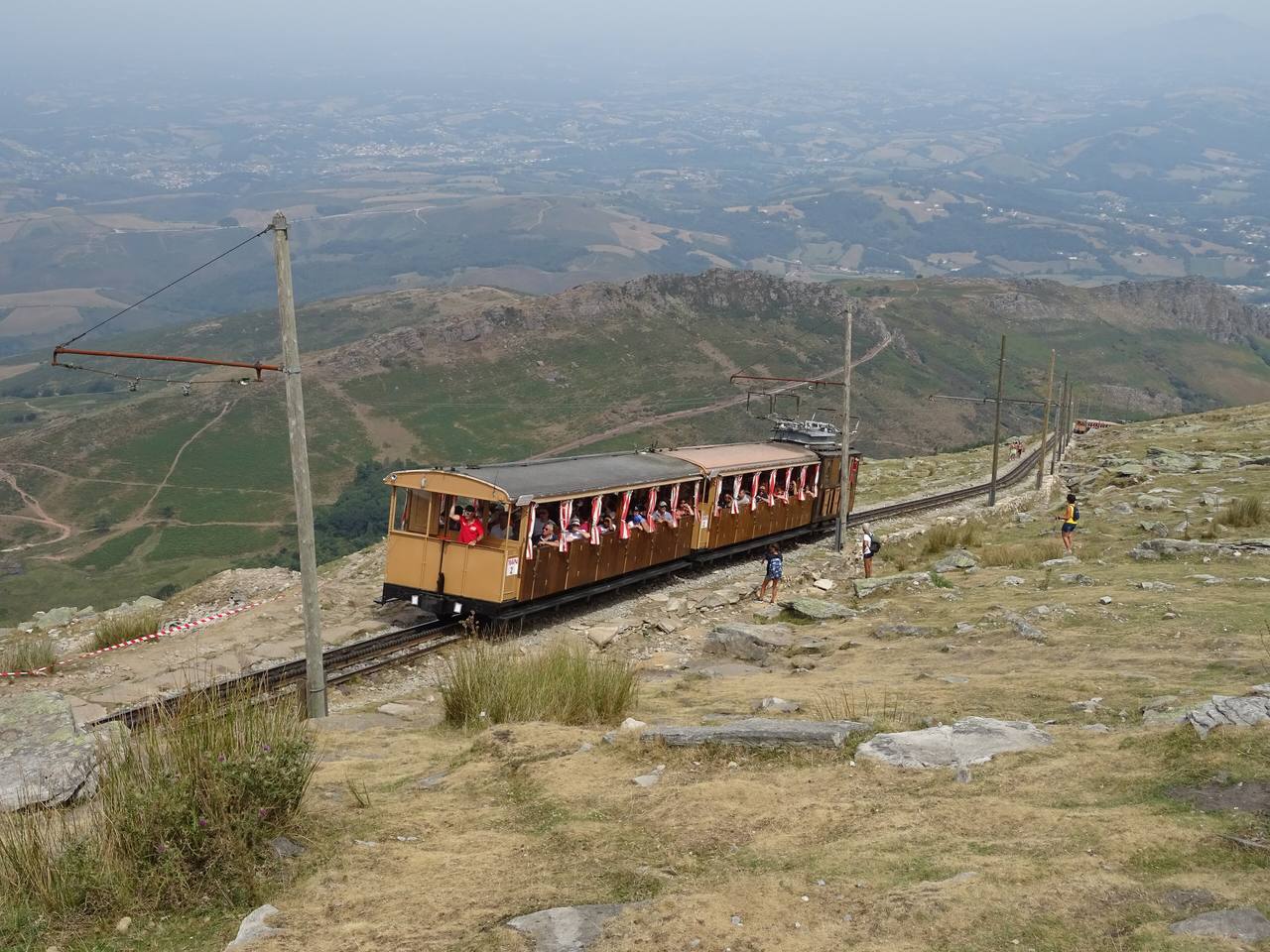Chemin de Fer de la Rhune: Chemin de fer de la rhune train montee finale2